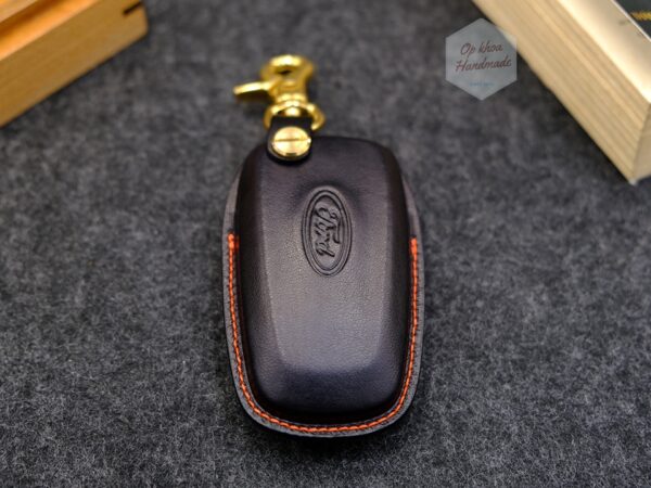 Ford Everest - Bao da chìa khóa - 4