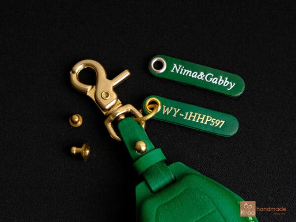 Phụ kiện đi kèm bao da chìa khóa Peugeot 5008