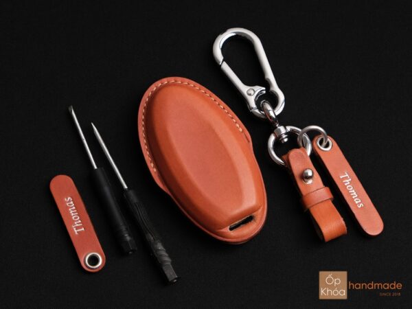 Mặt sau bao da chìa khóa Nissan E-Power