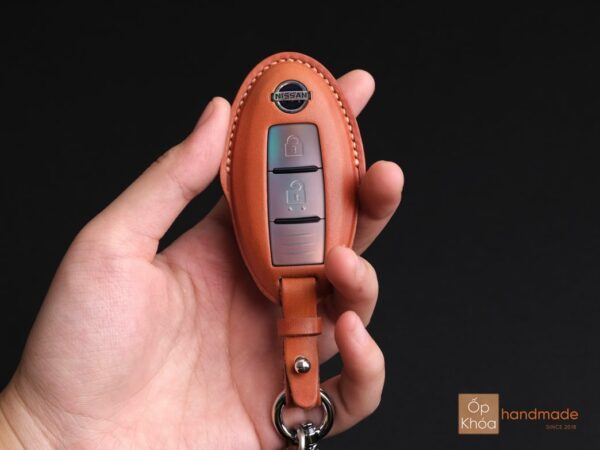 Cầm tay mẫu ốp khóa Nissa Kicks E-power