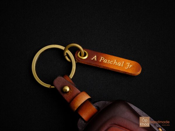 Tag tên miễn phí bao da chìa khoá Vinfast VF 8