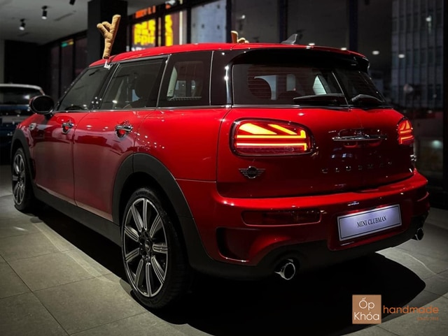 MINI CLUBMAN S - màu quá phù hợp cho phụ nữ