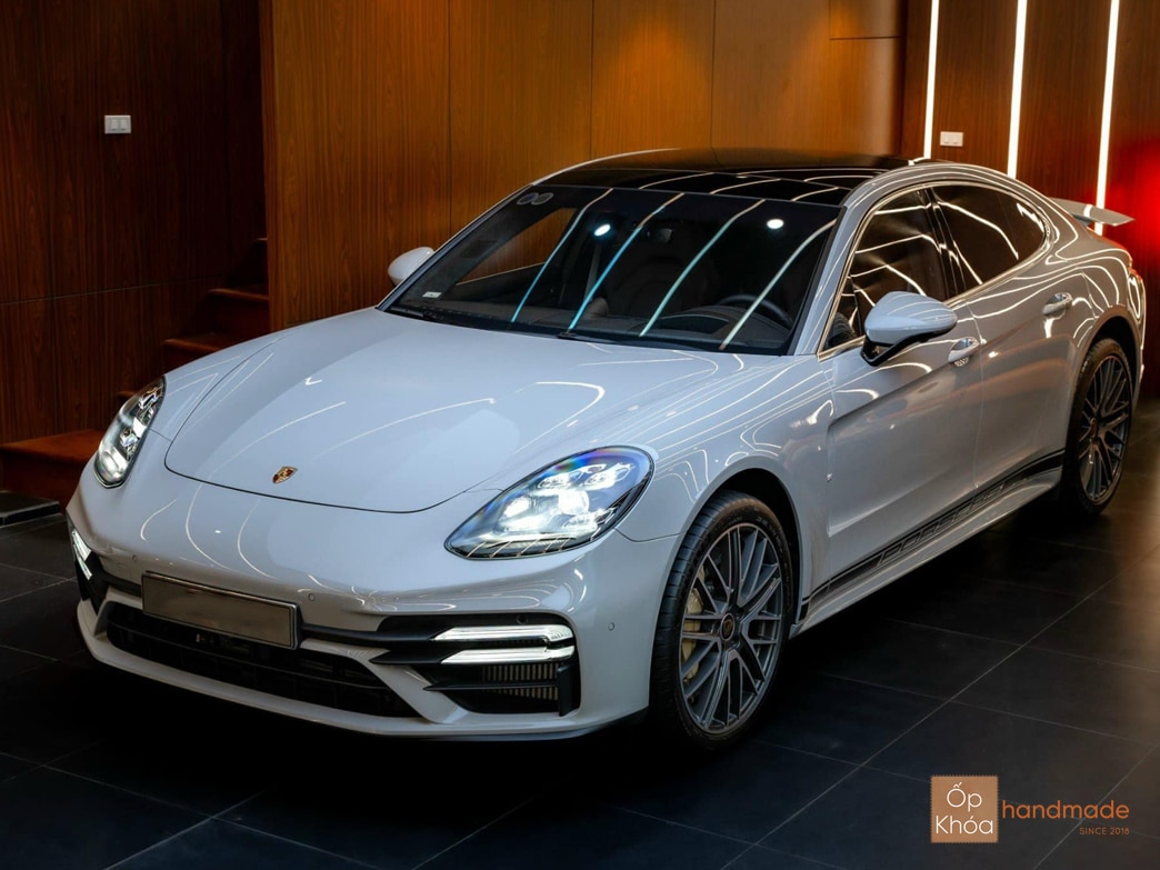 Hình ảnh xe Porsche Panamera Turbo S