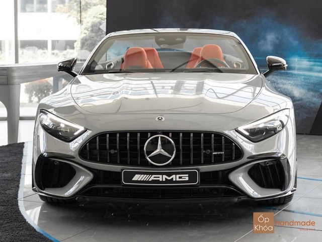 Mẫu Mercedes Benz SL63 bán tại Việt Nam