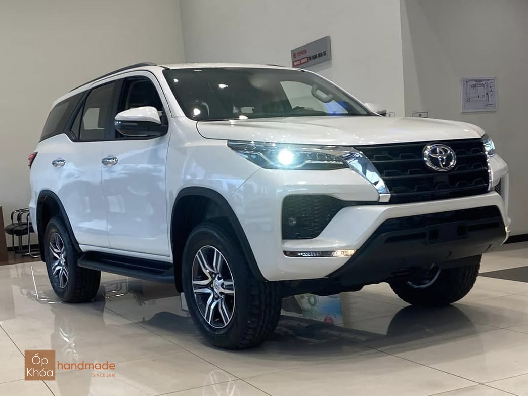 Toyota Fortuner - mẫu SUV 7 chỗ được nhiều người ưa chuộng