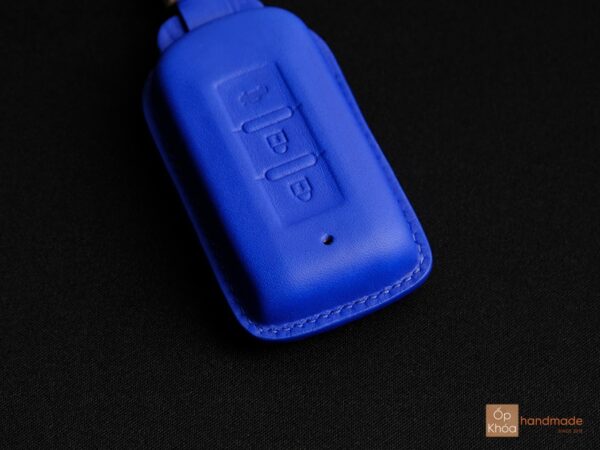 Đường chỉ may Bao da chìa khóa Mitsubishi Xforce