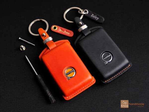 Bao da chìa khóa Volvo S60, S90 với đường chỉ may nổi bật