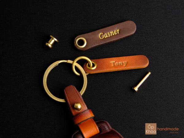 Phụ kiện đi kèm khi mua bao da chìa khóa Mercedes GLE