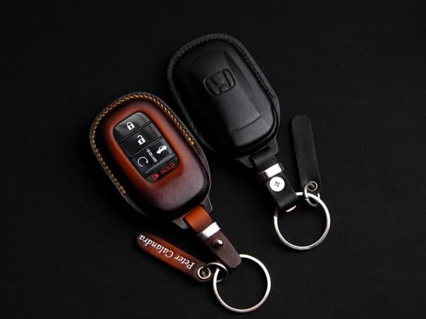 Bao da chìa khóa honda CR-V chất liệu da vegtand tự nhiên, bền bỉ.