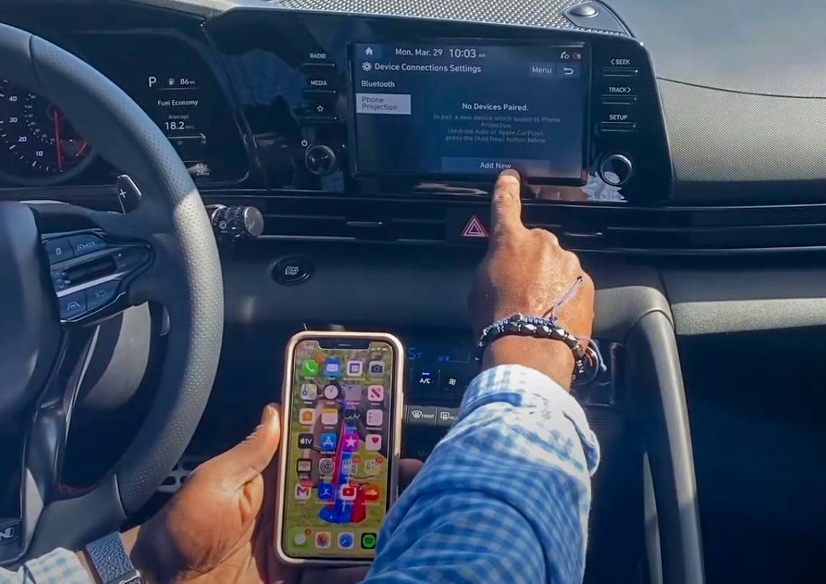 Cài đặt → Kết nối thiết bị → Trình chiếu điện thoại → Apple CarPlay → Thêm mới.