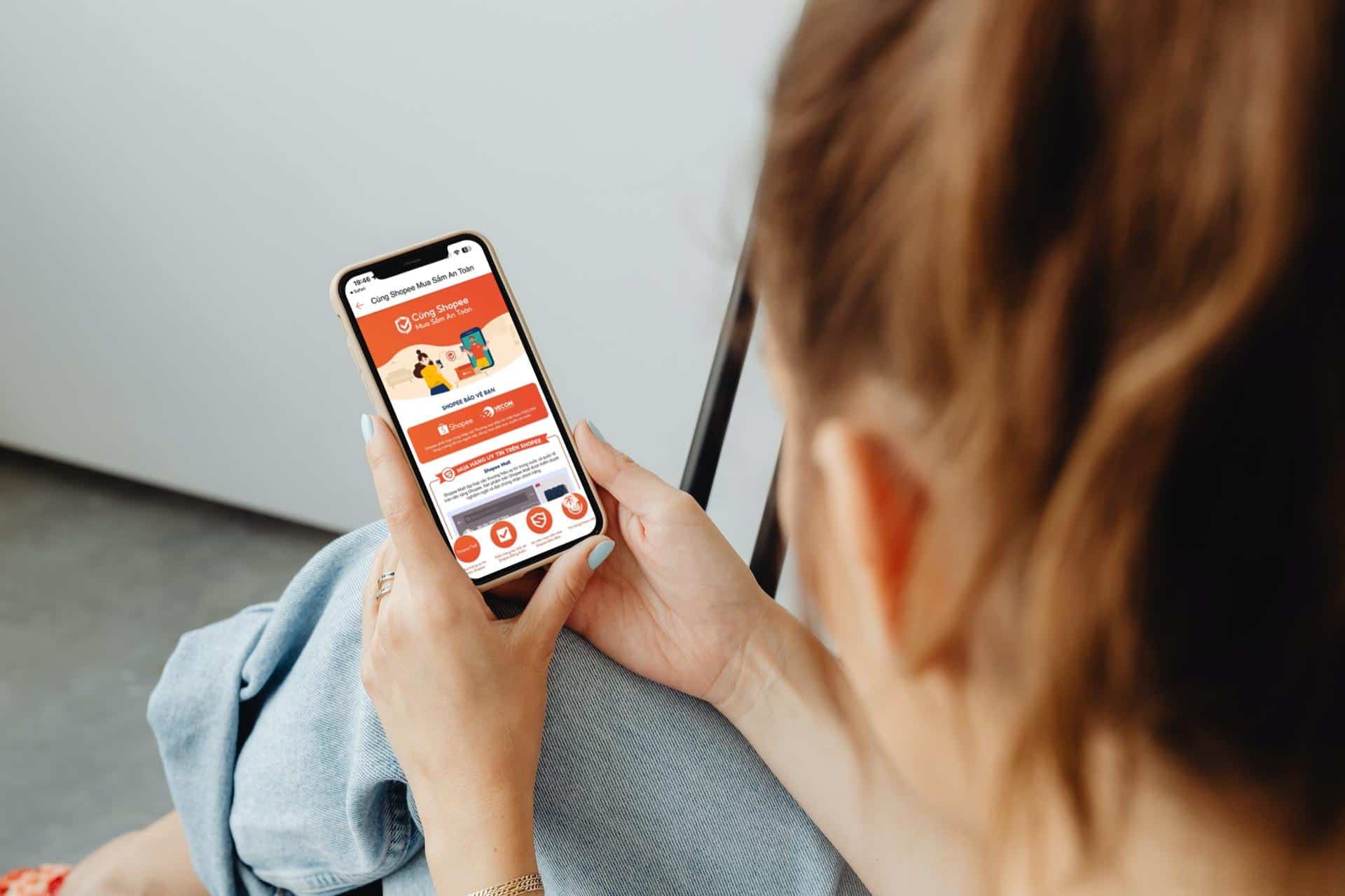 Mua bao da chìa khóa online mang lại sự tiện lợi và đa dạng mẫu mã, nếu bạn biết cách chọn lựa.