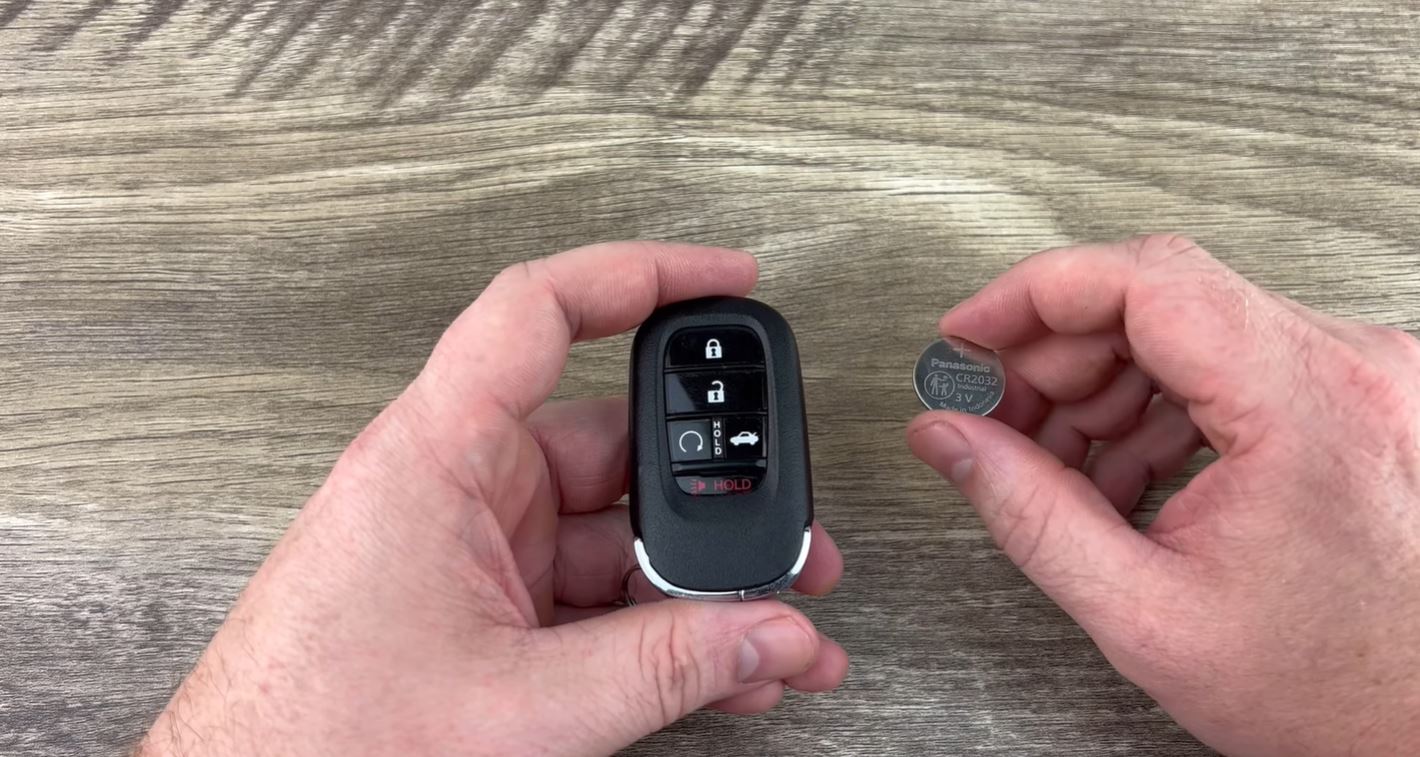 Chuẩn bị tối giản để thay pin remote Honda tại nhà