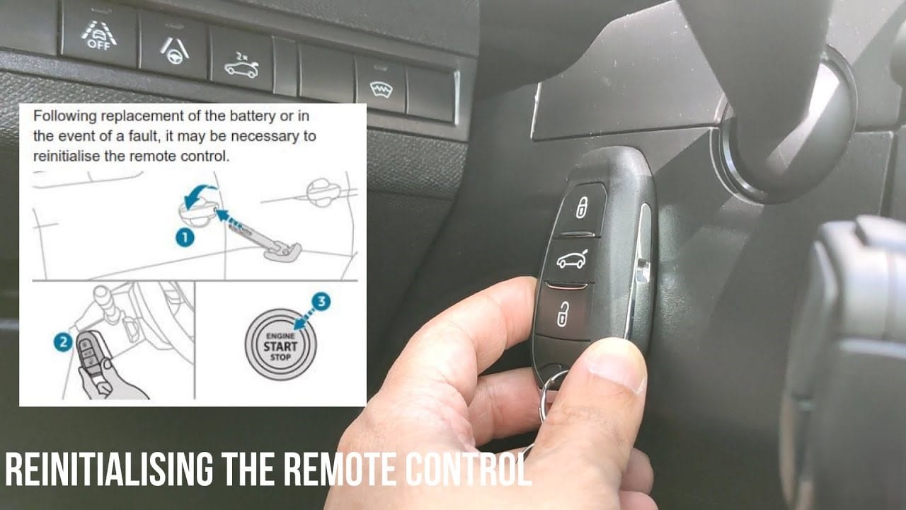 Áp sát chìa khóa vào đầu đọc dự phòng dưới cột vô lăng để nổ máy khi hết pin.