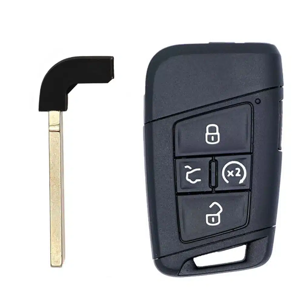 Bấm nút chốt bạc bên hông để rút chìa khóa cơ khẩn cấp ra khỏi smartkey Volkswagen
