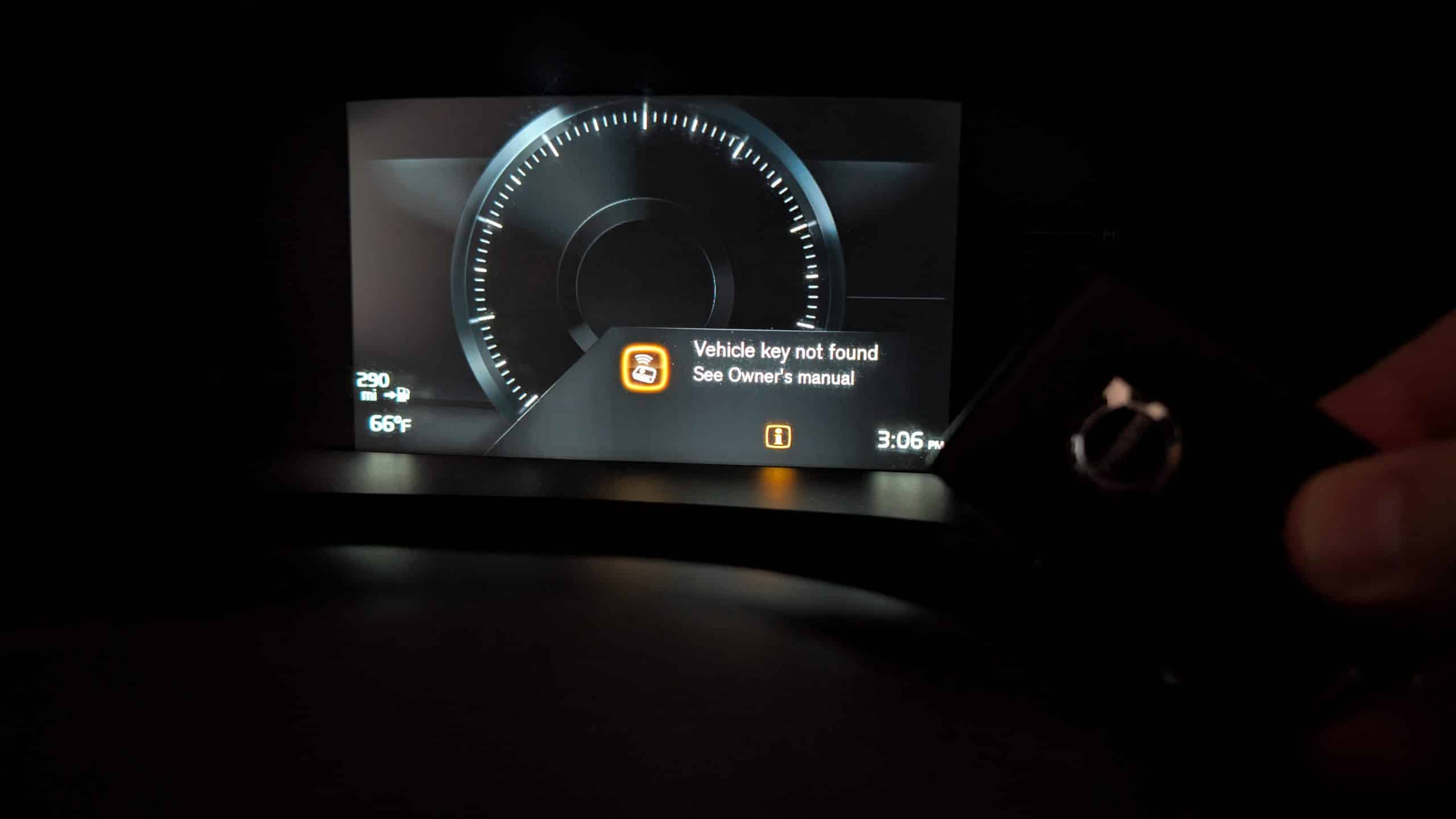 Khi màn hình báo lỗi không nhận chìa, đừng hoảng hốt, bạn hoàn toàn có thể tự xử lý sự cố này trong vài phút.