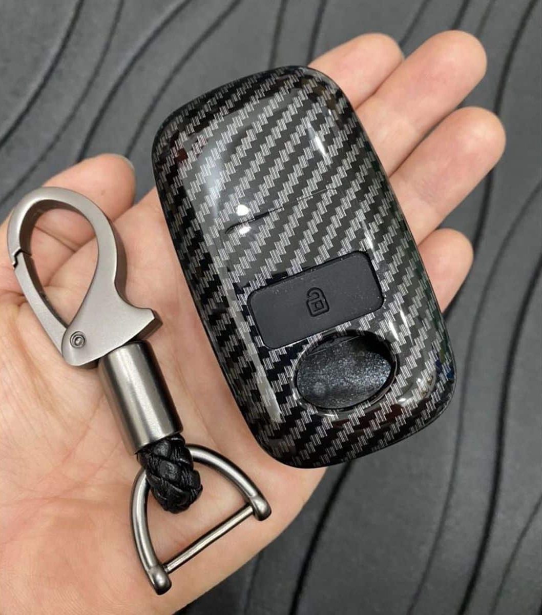 ốp bọc chìa khóa quá rộng gây cản trở hành trình phím và khó bấm.