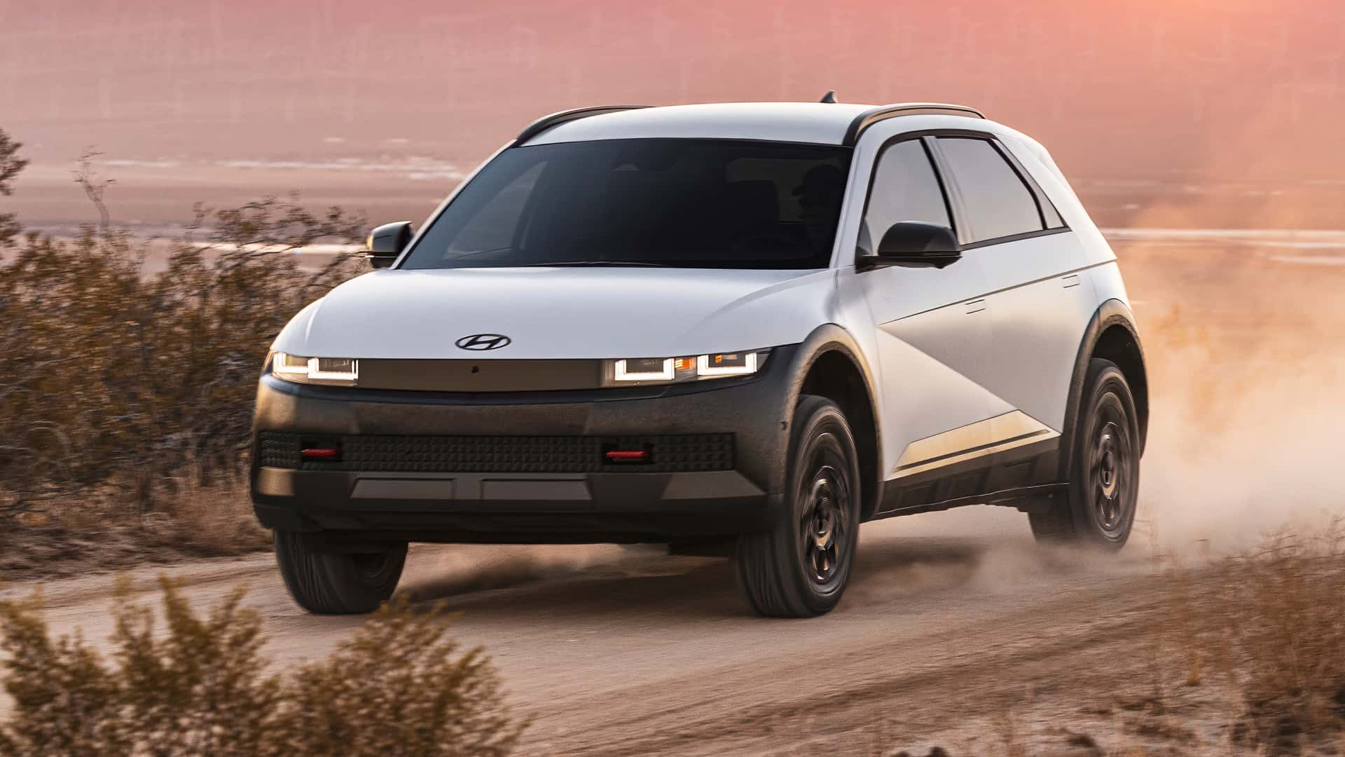 Hyundai IONIQ 5 là cái tên đáng chú ý trong nhóm xe điện dành cho người ưu tiên trải nghiệm hoàn thiện cao hơn.