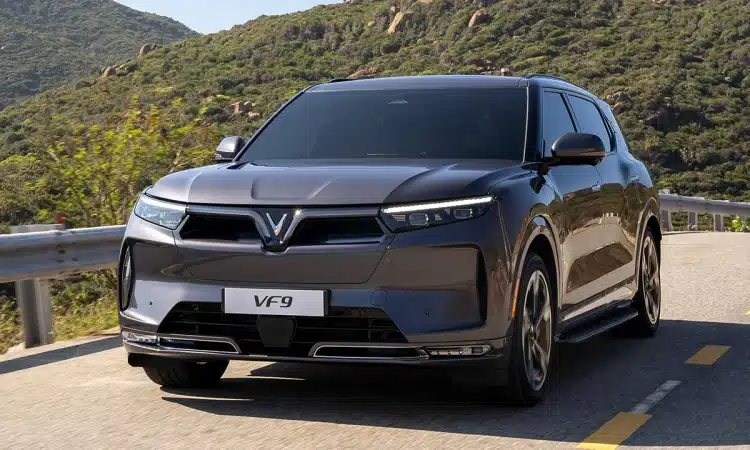 Đây không còn là kiểu lựa chọn “mua cho đủ dùng”, mà là mẫu xe dành cho người muốn cảm giác sở hữu đậm cá tính hơn